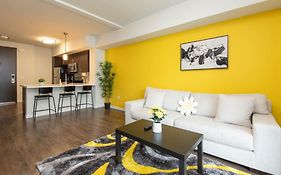 Downtown 1Bed 1Bath Freeparking Patio Pool Hot Tub